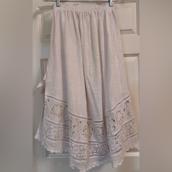 Spell and the Gypsy Abigail Lace Tie Side Skirt - Picture 7 of 10